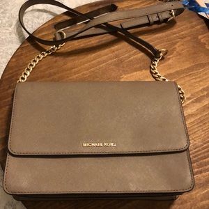 MICHAEL Kors bag. Pre loved but great condition ❤️